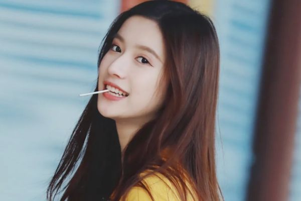 《一不小心喵上你》胡嘉欣饰演纪宸妹妹纪年?胡嘉欣有哪些作品?