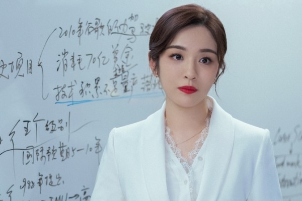 《东八区的先生们》女主许多扮演者是谁?演员王晓晨演艺经历盘点?