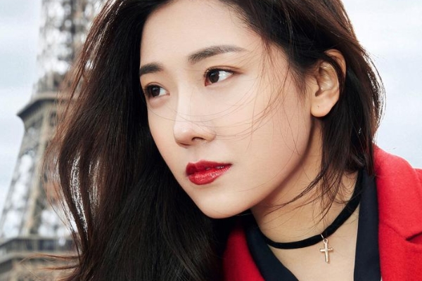 《恋爱麻烦但是甜》伊宁扮演者是谁?演员王俊笔诠释恋爱脑少女?