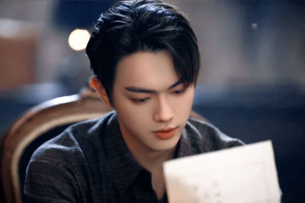《迷航昆仑墟》崔胭脂为何暗中相助丁云齐?崔胭脂的真实身份是?