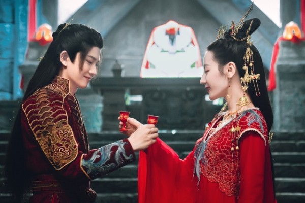 《与君初相识》电视剧故事剧情介绍?纪云禾长意最后在一起了吗?