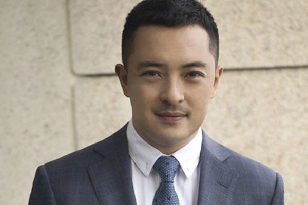 电视剧《我爱轰炸机》故事剧情介绍?富大龙张晚意师兄弟实力演绎?