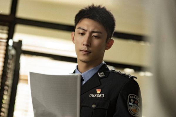 《罚罪》严国华和常非的死有什么关系?赵啸声生日宴发生了什么?