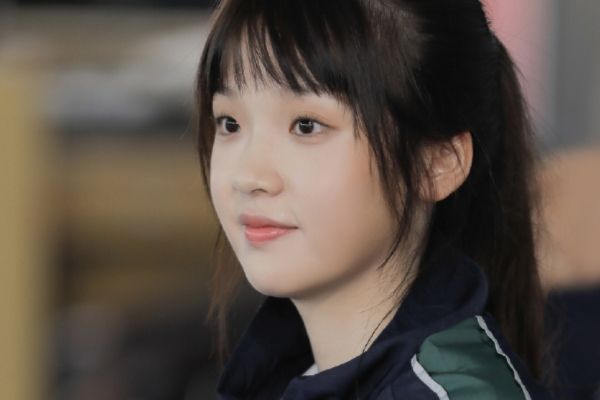《见面吧就现在》电视剧故事剧情介绍?卢洋洋和何与的个人资料?