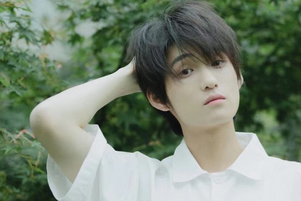 《火星孤儿》网红费启鸣搭档赵弈钦?实力演员于小伟和姜武做配?