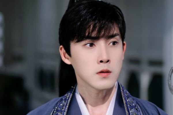 《沉香如屑》原著小说中的九鳍是什么?九鳍化形成余墨角色介绍?