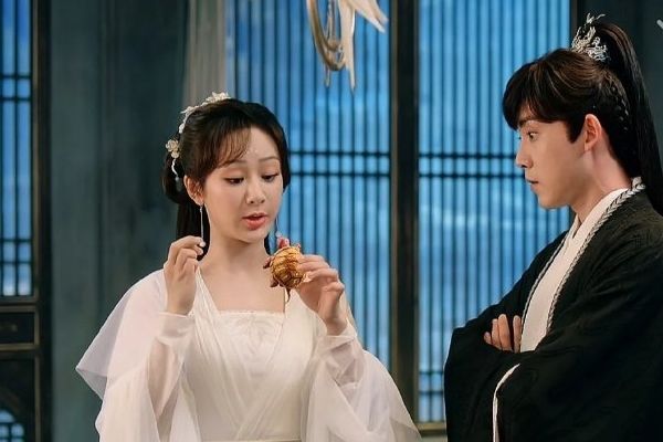 《沉香如屑》原著小说中的九鳍是什么?九鳍化形成余墨角色介绍?
