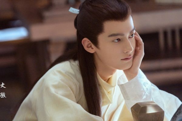 《九霄寒夜暖》陈鹤一饰演骏王爷最终结局?演员陈鹤一个人资料?