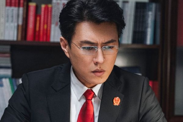 电视剧《底线》讲述三代法院人坚持司法为民故事?演员阵容强劲?
